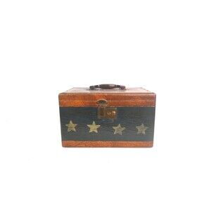 Vintage USA FLAG Train Case Make Up Box with Mirror: Carry-On Suitcase